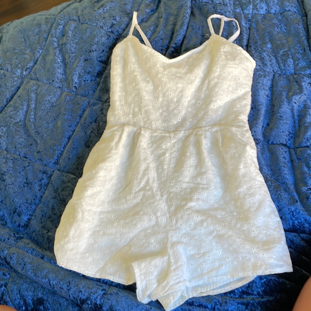 White flower romper with stylish tie size S teens summer sale